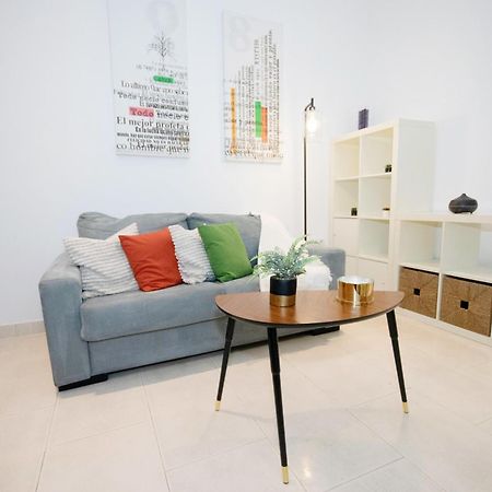 For You Rentals Apartamento Temporal Con Encanto En Malasana Min24 Madrid Exteriér fotografie