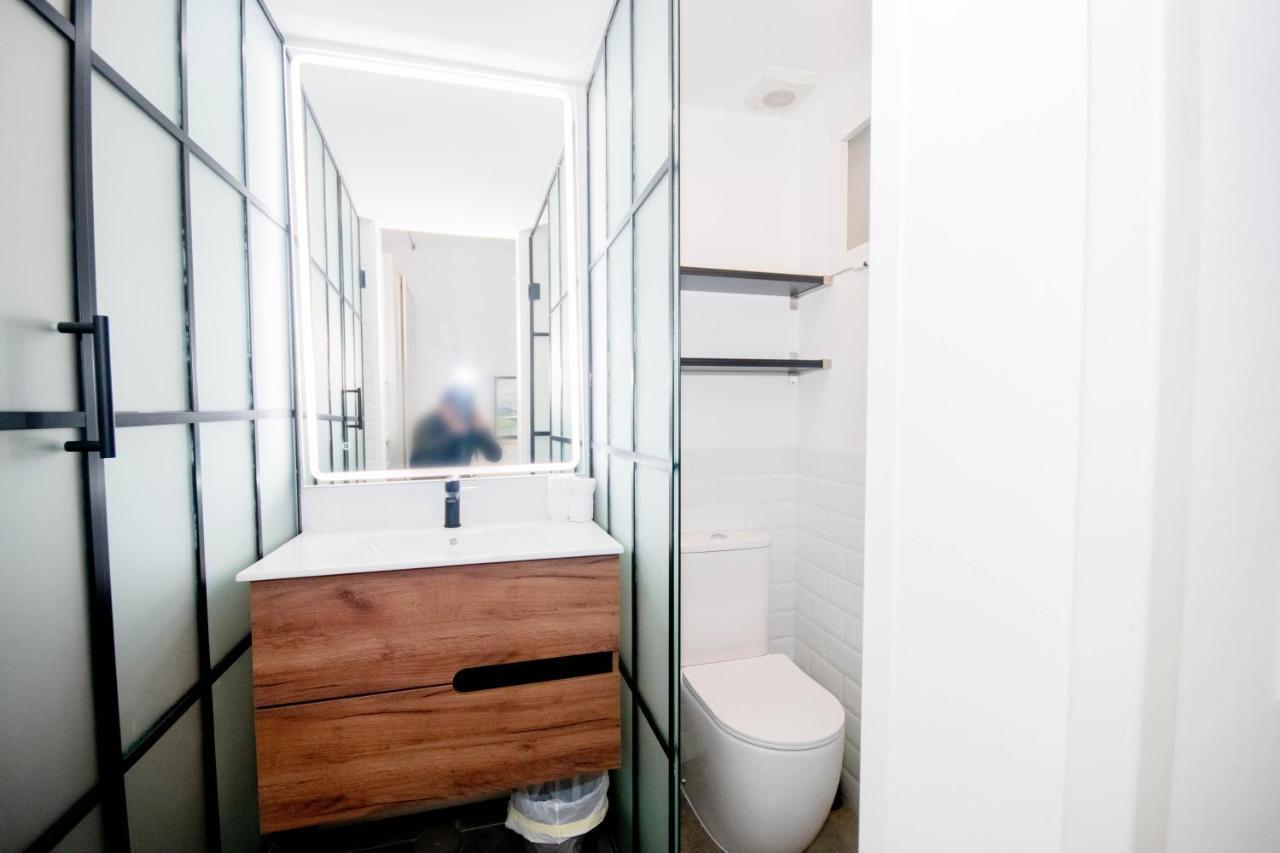 For You Rentals Apartamento Temporal Con Encanto En Malasana Min24 Madrid Exteriér fotografie