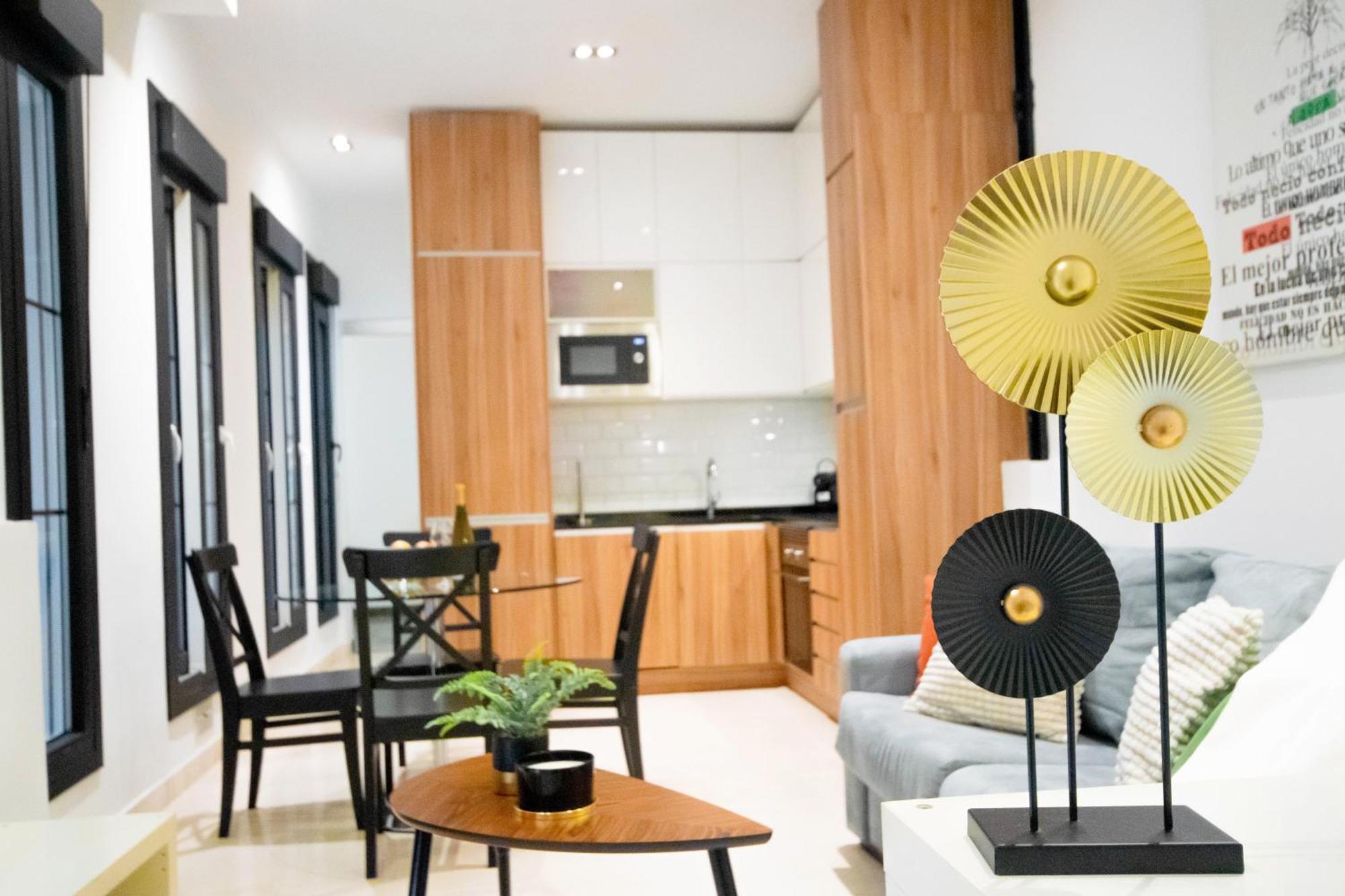 For You Rentals Apartamento Temporal Con Encanto En Malasana Min24 Madrid Exteriér fotografie