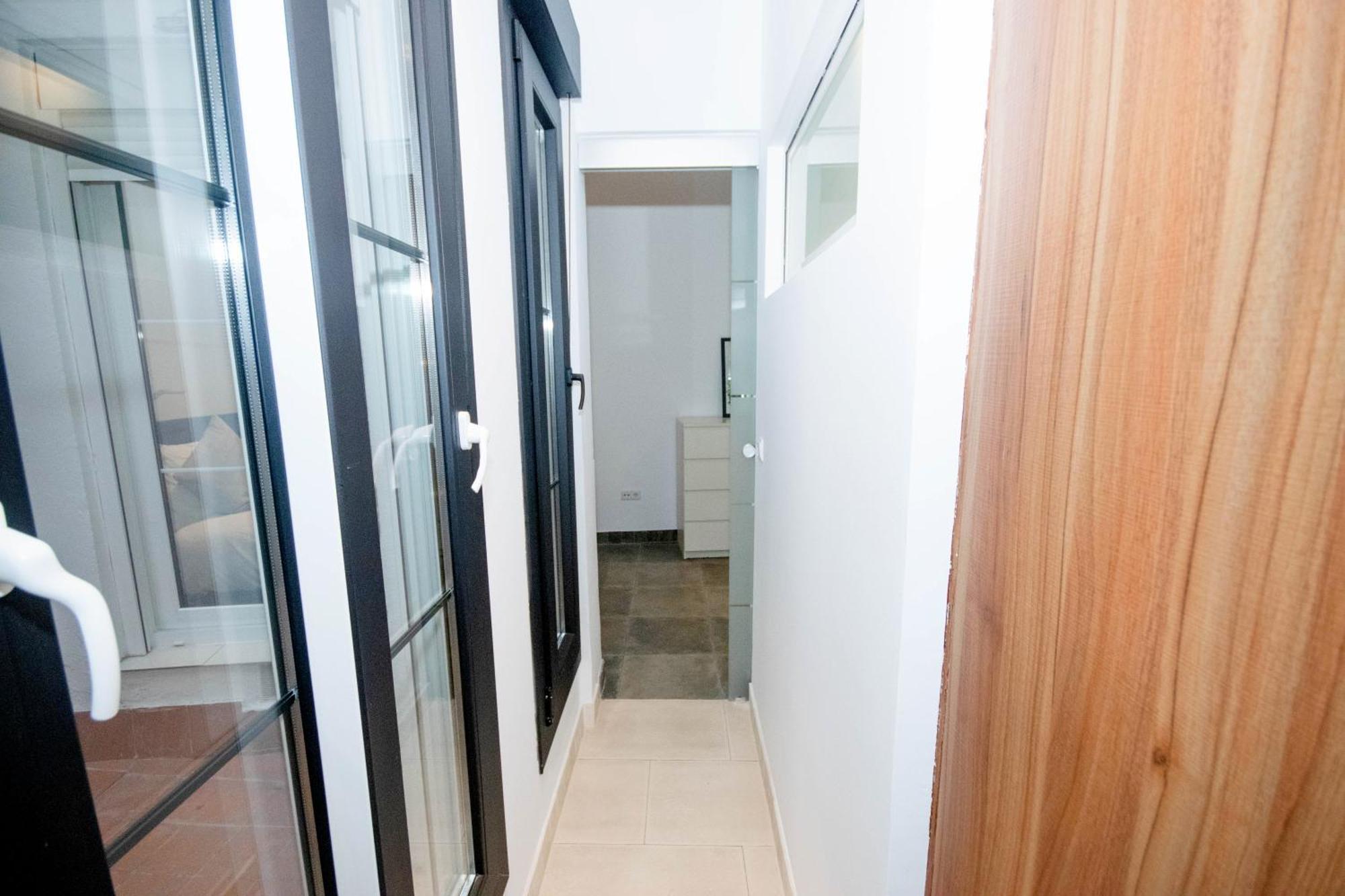 For You Rentals Apartamento Temporal Con Encanto En Malasana Min24 Madrid Exteriér fotografie