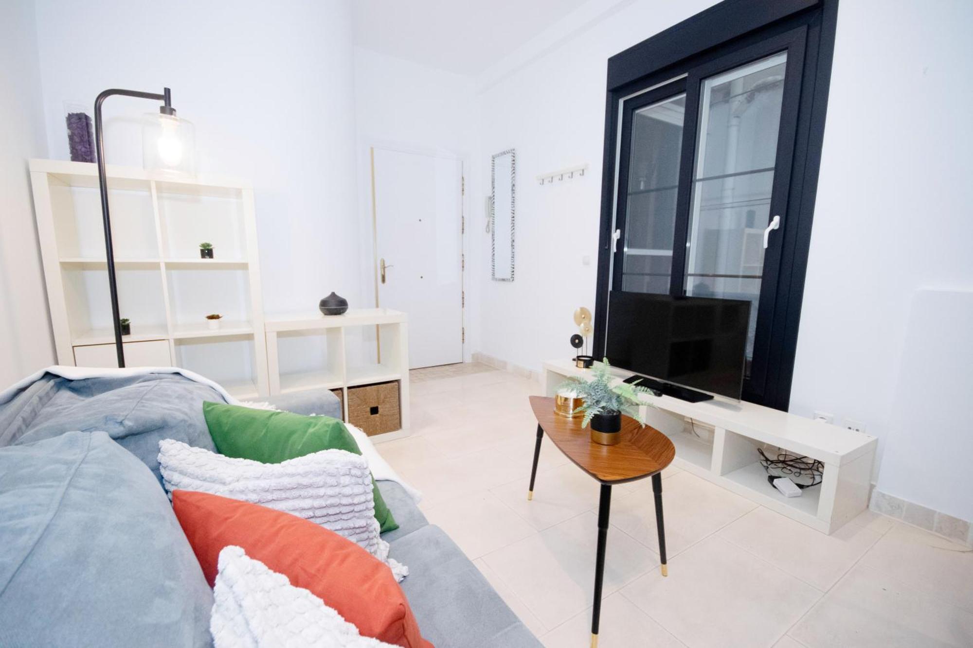 For You Rentals Apartamento Temporal Con Encanto En Malasana Min24 Madrid Exteriér fotografie